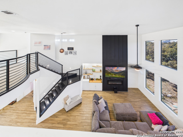 Image 13 of 37 For 921 County Road 2801