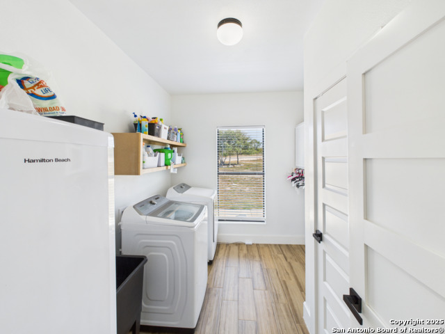 Image 28 of 37 For 921 County Road 2801