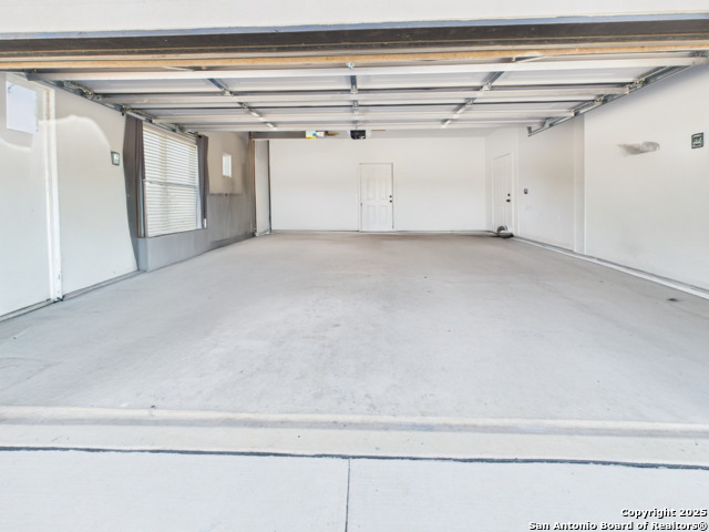 Image 31 of 37 For 921 County Road 2801