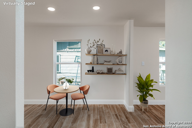 Image 18 of 34 For 227 Burke Ave