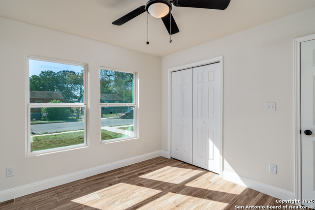 Image 25 of 34 For 227 Burke Ave