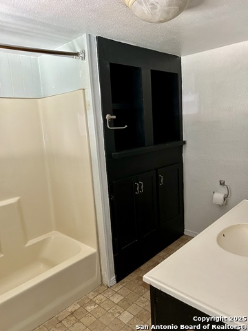 Image 5 of 9 For 1122 Fm 3175