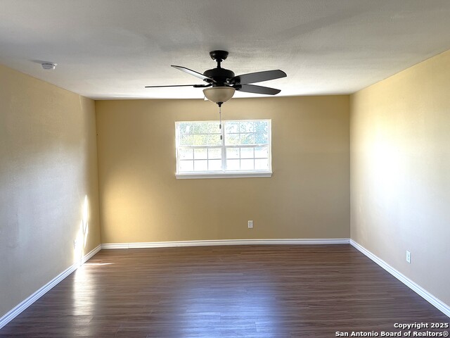 Image 10 of 22 For 305 Youst