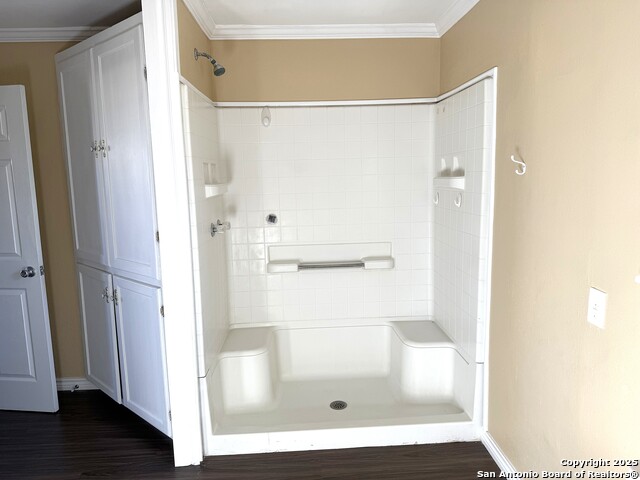 Image 9 of 22 For 305 Youst