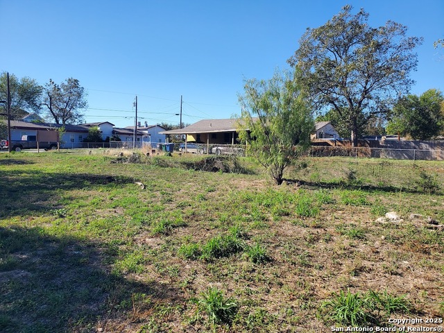 Image 14 of 22 For 1807 & 1811 Burleson