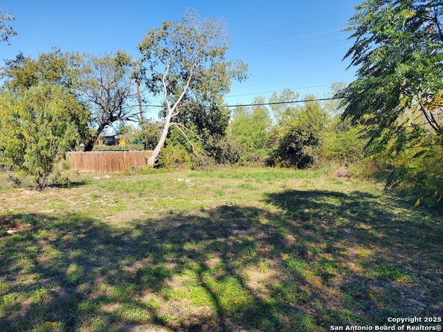 Image 19 of 22 For 1807 & 1811 Burleson