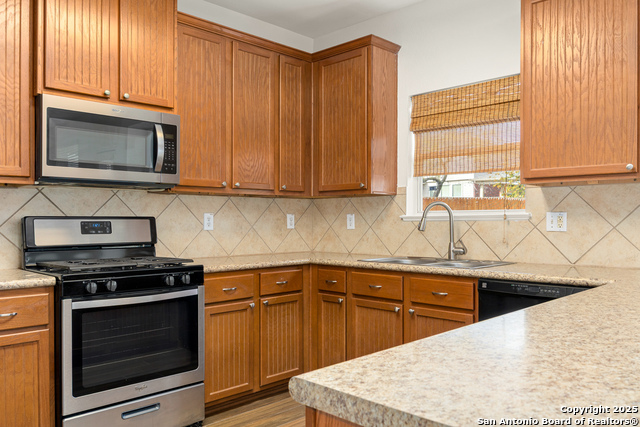 Image 17 of 41 For 6127 Kimble Ml