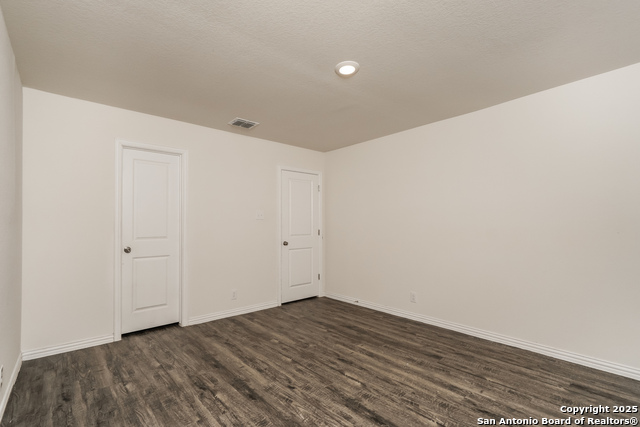 Image 11 of 21 For 5338 Natho  