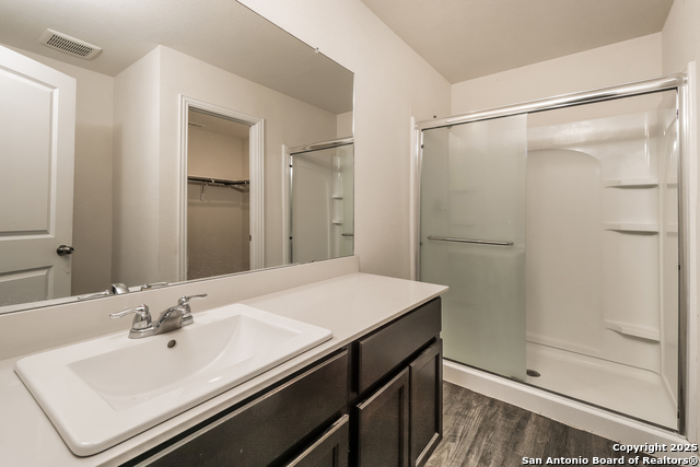 Image 12 of 21 For 5338 Natho  