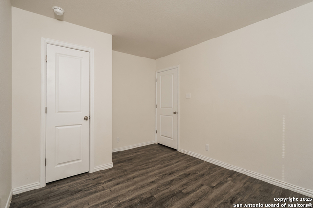 Image 18 of 21 For 5338 Natho  