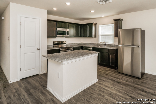 Image 8 of 21 For 5338 Natho  