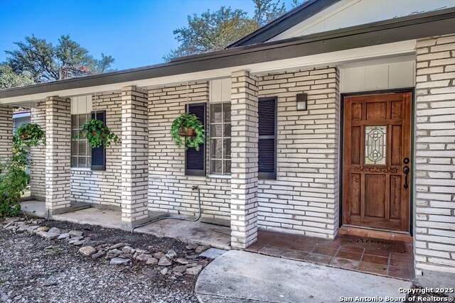 Image 2 of 36 For 2618 Waterford Dr.