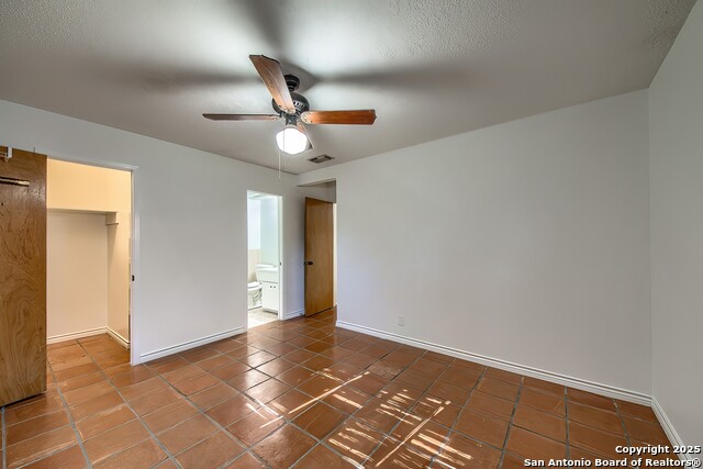 Image 25 of 36 For 2618 Waterford Dr.