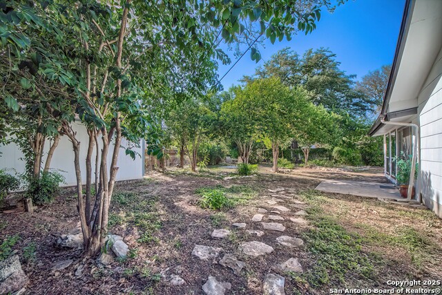 Image 30 of 36 For 2618 Waterford Dr.