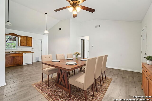 Image 8 of 20 For 2381 Cypress Gardens