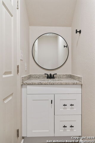 Image 7 of 18 For 227 Grimes  101