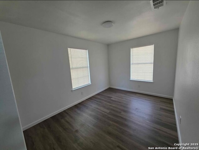 Image 6 of 8 For 1503 Vanderbilt