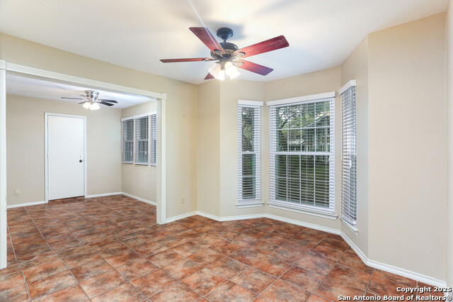 Image 2 of 25 For 13130 Blanco  301