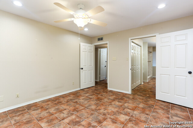 Image 9 of 25 For 13130 Blanco  301