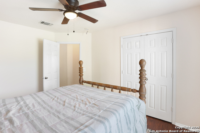 Image 27 of 35 For 4726 River Rock