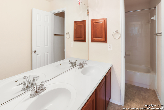 Image 32 of 35 For 4726 River Rock