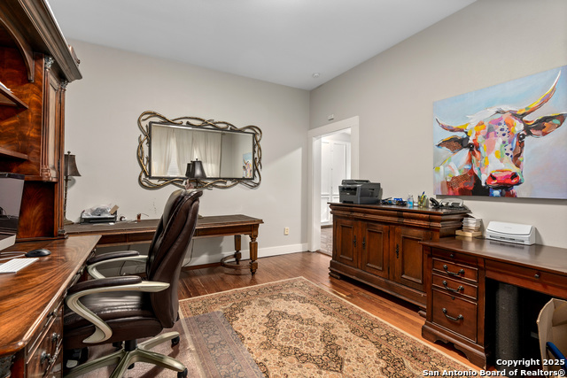 Listing photo id 11 for 306 Devine Street