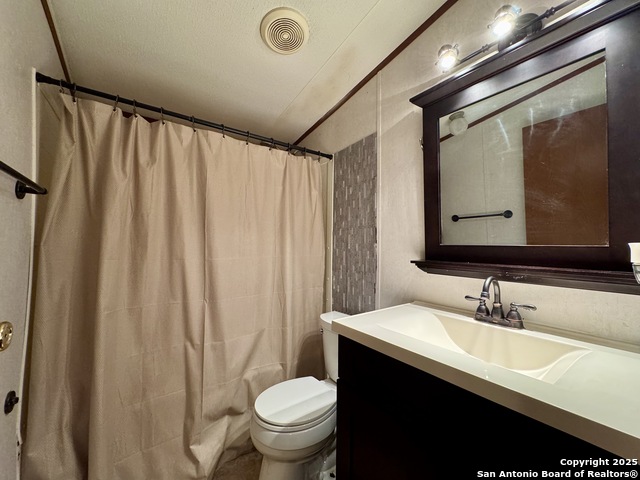 Image 27 of 47 For 157 County Road 5635