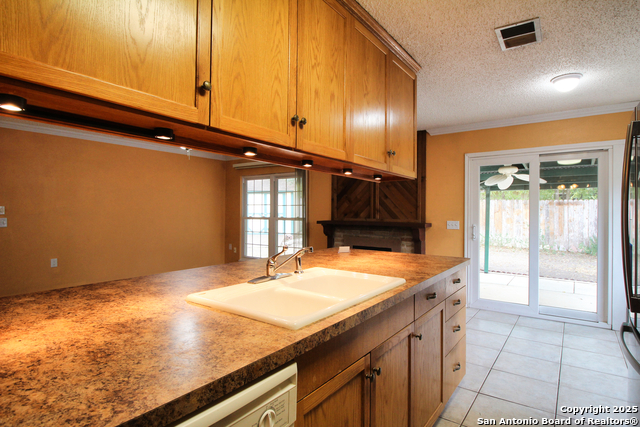 Listing photo id 8 for 6106 Little Brandywine