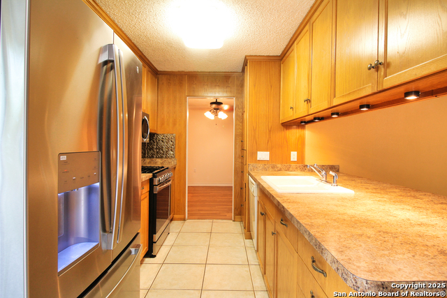 Listing photo id 9 for 6106 Little Brandywine