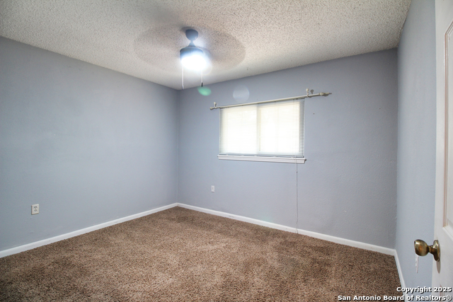 Listing photo id 18 for 6106 Little Brandywine