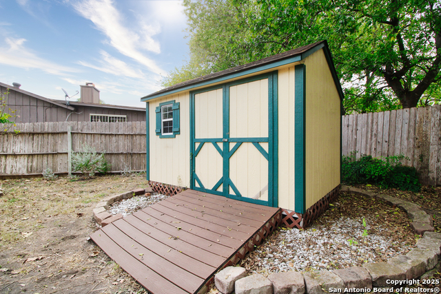 Listing photo id 29 for 6106 Little Brandywine