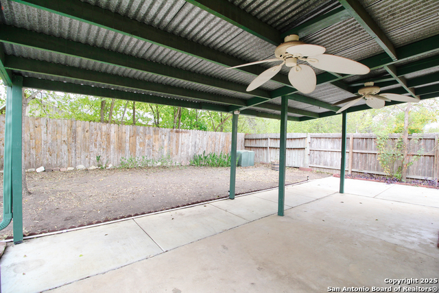 Listing photo id 30 for 6106 Little Brandywine