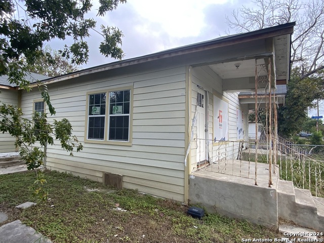 Image 26 of 56 For 341&343 Avondale Ave