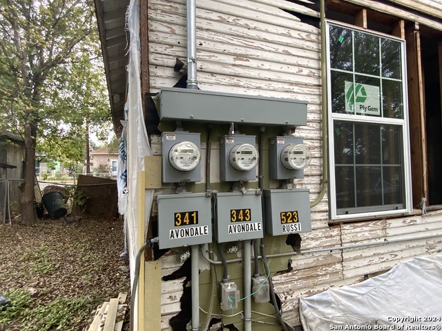 Image 28 of 56 For 341&343 Avondale Ave