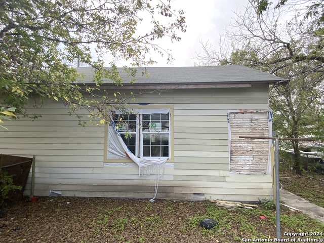 Image 29 of 56 For 341&343 Avondale Ave