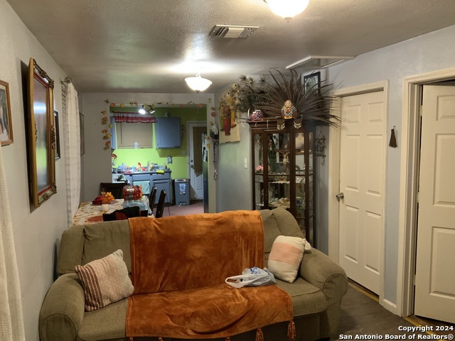 Image 34 of 56 For 341&343 Avondale Ave