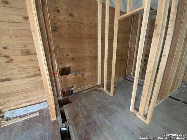 Image 44 of 56 For 341&343 Avondale Ave