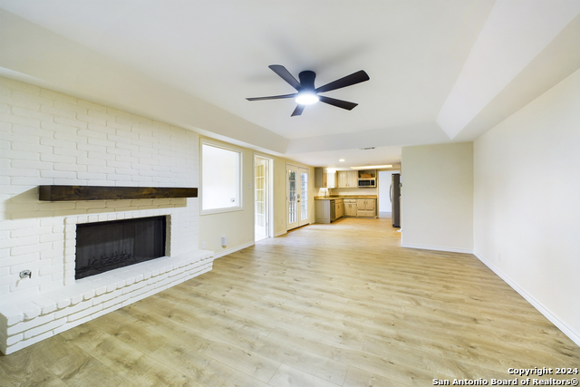 Image 16 of 41 For 8614 Brookhaven Dr