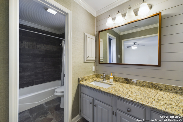 Image 29 of 41 For 8614 Brookhaven Dr