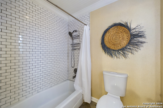 Image 36 of 41 For 8614 Brookhaven Dr