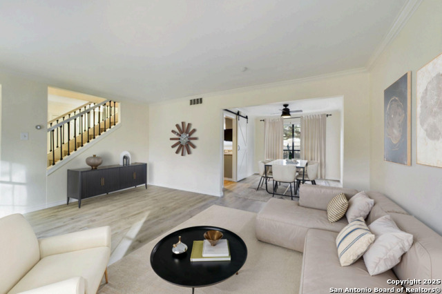 Image 6 of 41 For 8614 Brookhaven Dr