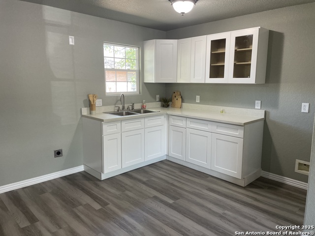 Image 4 of 16 For 203 Fourth Street W