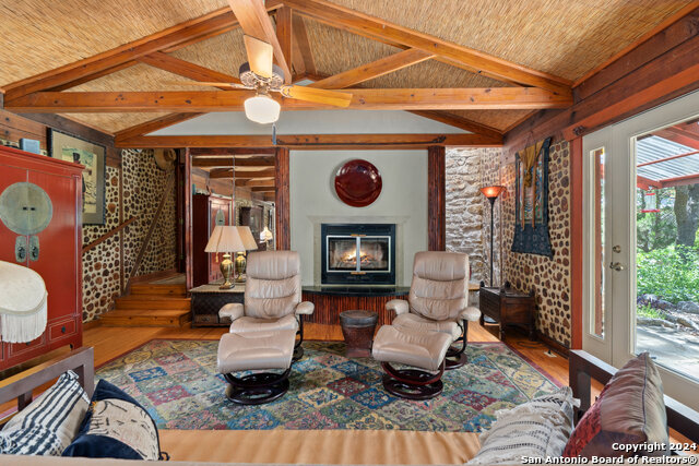 Listing photo id 14 for 801 Mickle Creek