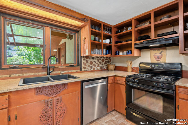 Listing photo id 22 for 801 Mickle Creek