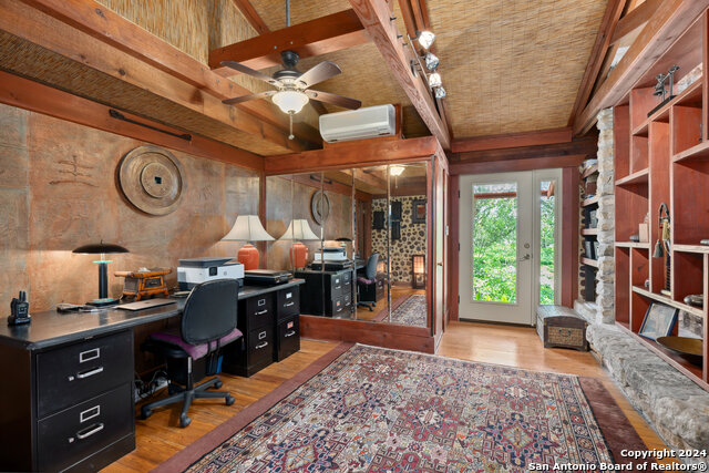 Listing photo id 30 for 801 Mickle Creek