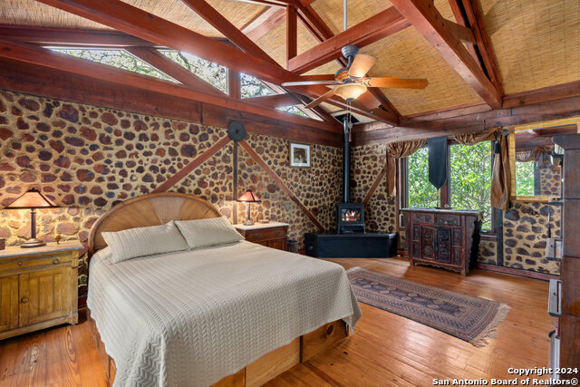 Listing photo id 33 for 801 Mickle Creek