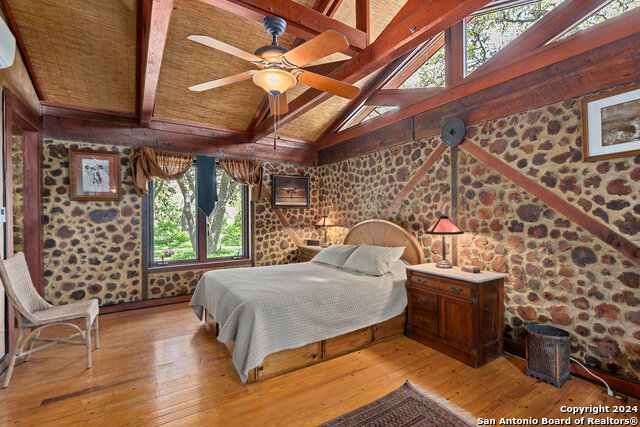 Listing photo id 34 for 801 Mickle Creek