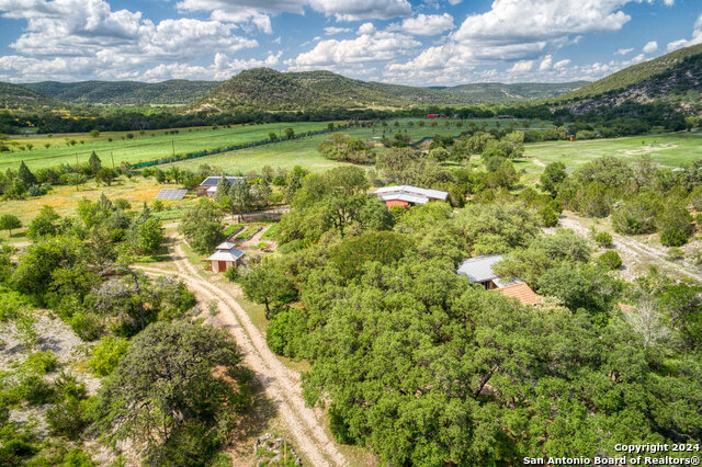 Listing photo id 51 for 801 Mickle Creek