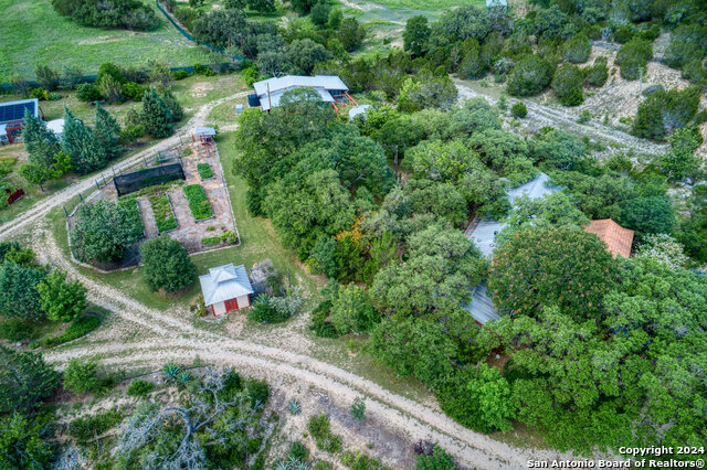 Listing photo id 52 for 801 Mickle Creek