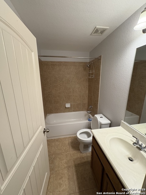 Listing photo id 8 for 10438 Macarthur